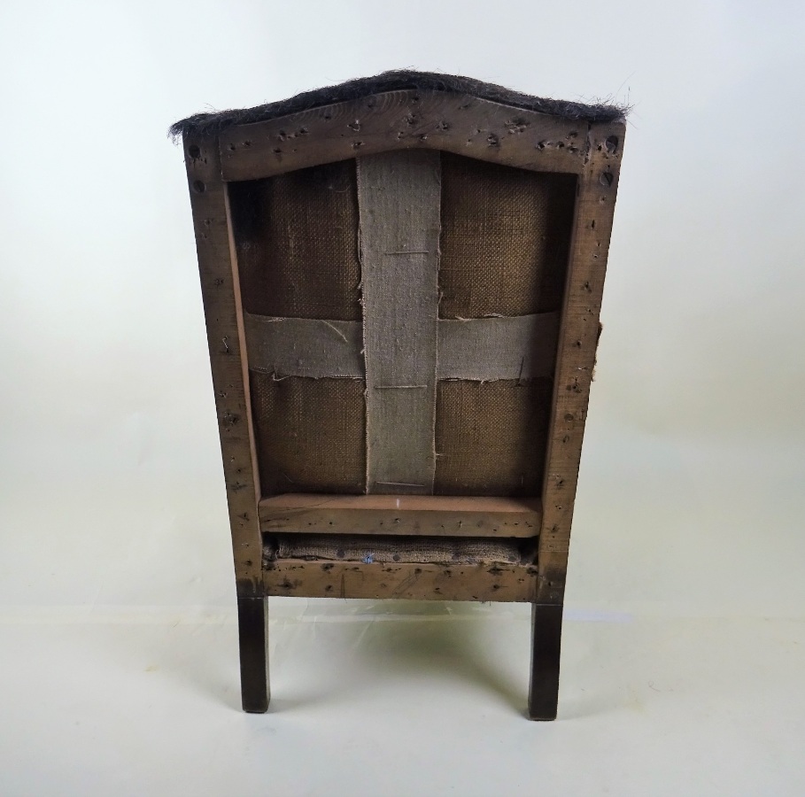 Child’s Wing Chair (11).JPG